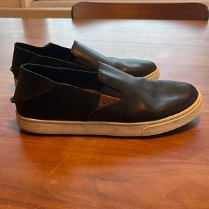 Womens OluKai slip on shoes